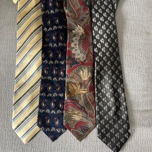 Bill Blass Designer Silk Ties